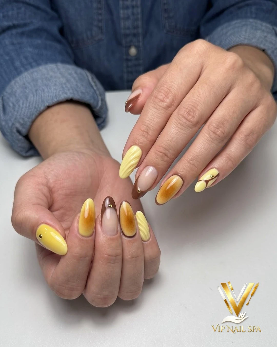 September nail trends and seasonal nail designs